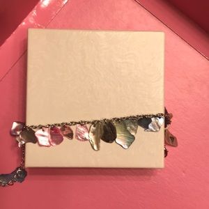 Bracelet with dangling shells